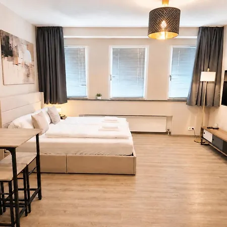 Base Business And Leisure, Center * Linz
